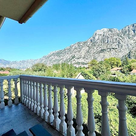 Apartman Dolcerosa Kotor Kültér fotó