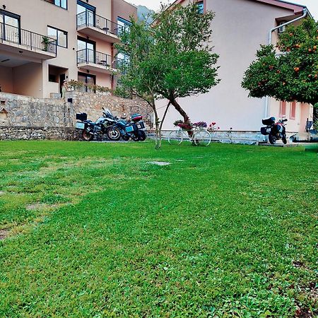 Apartman Dolcerosa Kotor Kültér fotó
